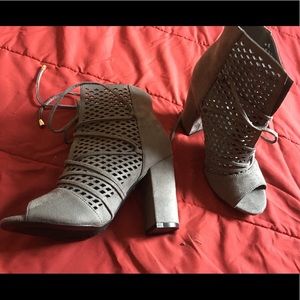 Love Athena Thick Heel Bootie